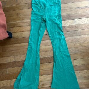 Aerie Offline Flare Legging — Size M